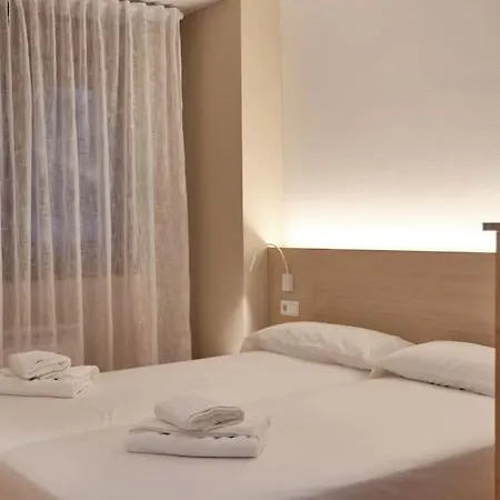 Holiday home Yuhom, Casas Con Alma. Xacedos 15 *