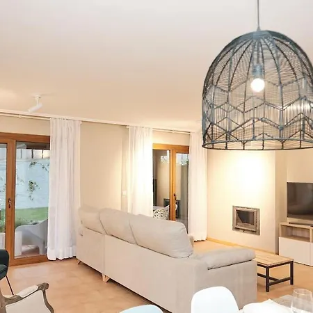 Yuhom, Casas Con Alma. Xacedos 15 Casa de Férias